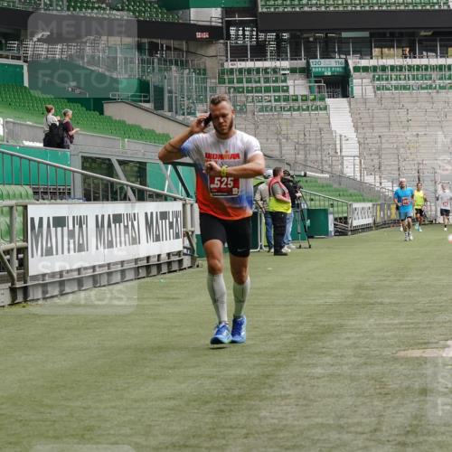 13.09.2026 - 21. swb-Marathon Bremen Michael Burmester http://msf.ph/oto/10433541 13.09.2026 12:33:36 Laufen im Stadion 299, 482, 525, 668, 919, 1212, 1606, 1629, 2072, 5428, 7741, 314, 520, 547, 858, 934, 1168, 1214, 1357, 1453, 1639, 5212, 6485 meine-sportfotos.de