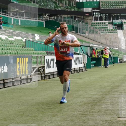 13.09.2026 - 21. swb-Marathon Bremen Michael Burmester http://msf.ph/oto/10433546 13.09.2026 12:33:37 Laufen im Stadion 299, 482, 525, 668, 919, 1212, 1606, 1629, 2072, 5428, 7741, 314, 520, 547, 858, 934, 1168, 1214, 1357, 1453, 1639, 5212, 6485 meine-sportfotos.de