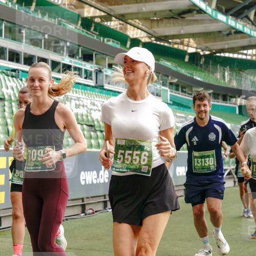 13.09.2026 - 21. swb-Marathon Bremen Michael Burmester http://msf.ph/oto/10433552 13.09.2026 13:30:36 Laufen im Stadion 122, 171, 224, 295, 297, 405, 476, 639, 754, 767, 806, 840, 1114, 1217, 1242, 1270, 1314, 1329, 1529, 1633, 1634, 1775, 1810, 1811, 1886, 1983, 2216, 2238, 2242, 2249, 2263, 2368, 2372, 2436, 2449, 2546, 2615, 2629, 2637, 2643, 2677, 2719, 2738, 2740, 2830, 2869, 2871, 2877, 2918, 2952, 2994, 3038, 3053, 3094, 3101, 3129, 3227, 3286, 3401, 3426, 3563, 3605, 3723, 3758, 3873, 3876, 3898, 3918, 3929, 3965, 3971, 4011, 4056, 4162, 111 meine-sportfotos.de