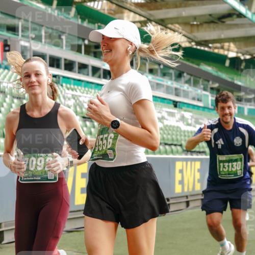 13.09.2026 - 21. swb-Marathon Bremen Michael Burmester http://msf.ph/oto/10433577 13.09.2026 13:30:36 Laufen im Stadion 122, 171, 224, 295, 297, 405, 476, 639, 754, 767, 806, 840, 1114, 1217, 1242, 1270, 1314, 1329, 1529, 1633, 1634, 1775, 1810, 1811, 1886, 1983, 2216, 2238, 2242, 2249, 2263, 2368, 2372, 2436, 2449, 2546, 2615, 2629, 2637, 2643, 2677, 2719, 2738, 2740, 2830, 2869, 2871, 2877, 2918, 2952, 2994, 3038, 3053, 3094, 3101, 3129, 3227, 3286, 3401, 3426, 3563, 3605, 3723, 3758, 3873, 3876, 3898, 3918, 3929, 3965, 3971, 4011, 4056, 4162, 111 meine-sportfotos.de
