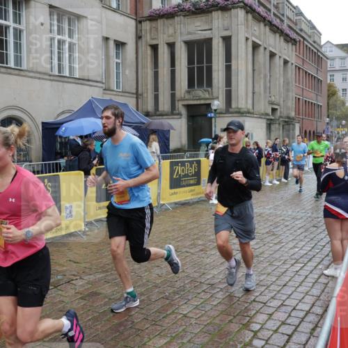 13.09.2026 - Kiel Lauf Yannick Fuchs http://msf.ph/oto/10433591 13.09.2026 11:42:58 Ziel 9569 meine-sportfotos.de