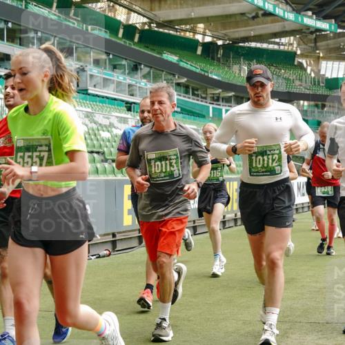 13.09.2026 - 21. swb-Marathon Bremen Michael Burmester http://msf.ph/oto/10433612 13.09.2026 13:04:58 Laufen im Stadion 178, 209, 210, 244, 323, 394, 488, 534, 536, 565, 647, 725, 881, 891, 900, 1073, 1239, 1243, 1307, 1308, 1343, 1373, 1380, 1456, 1479, 1627, 1649, 1653, 1656, 1687, 1771, 1780, 1914, 1932, 1941, 2023, 2089, 2126, 2223, 2241, 2265, 2301, 2369, 2430, 2452, 2602, 2723, 2742, 2764, 2851, 2867, 2872, 2891, 2910, 2919, 2957, 2959, 2977, 2985, 3028, 3030, 3217, 3278, 3320, 3343, 3419, 3425, 3444, 3454, 3485, 3521, 3579, 3618, 3796, 3909, 242 meine-sportfotos.de