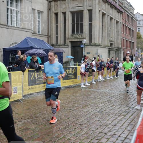 13.09.2026 - Kiel Lauf Yannick Fuchs http://msf.ph/oto/10433616 13.09.2026 11:43:01 Ziel 9569 meine-sportfotos.de