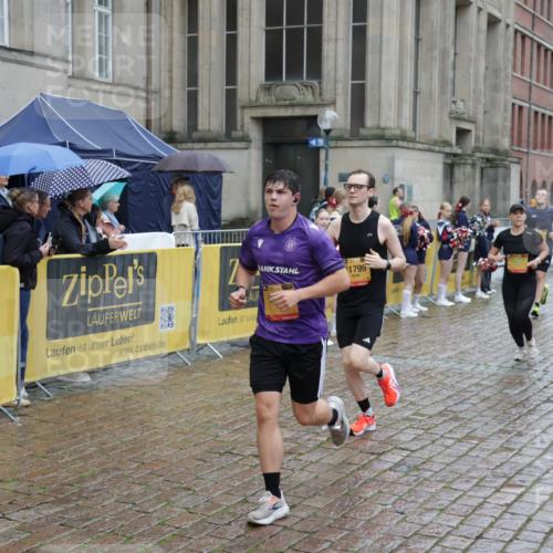 13.09.2026 - Kiel Lauf Yannick Fuchs http://msf.ph/oto/10433669 13.09.2026 11:43:09 Ziel 9569 meine-sportfotos.de