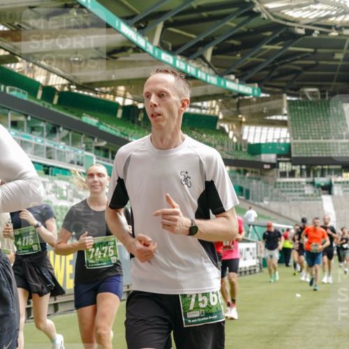 13.09.2026 - 21. swb-Marathon Bremen Michael Burmester http://msf.ph/oto/10433686 13.09.2026 13:05:00 Laufen im Stadion 178, 209, 210, 244, 323, 394, 534, 536, 565, 647, 725, 881, 891, 900, 1073, 1239, 1243, 1307, 1308, 1343, 1373, 1380, 1456, 1479, 1627, 1649, 1653, 1656, 1687, 1780, 1914, 1932, 1941, 2023, 2089, 2126, 2223, 2241, 2244, 2265, 2301, 2369, 2430, 2452, 2464, 2602, 2723, 2742, 2764, 2851, 2867, 2872, 2891, 2910, 2919, 2957, 2959, 2985, 3028, 3030, 3115, 3217, 3278, 3320, 3343, 3419, 3425, 3444, 3454, 3485, 3521, 3579, 3796, 3909, 242 meine-sportfotos.de