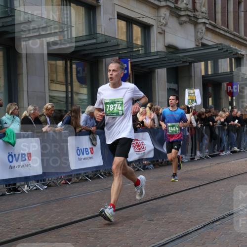 13.09.2026 - 21. swb-Marathon Bremen Strokosch-Dieckow http://msf.ph/oto/10433697 13.09.2026 13:12:53 Ziel 280, 313, 621, 868, 987, 1207, 2130, 2498, 2559, 2858, 2962, 3566, 3625, 4582, 5345, 5769, 6038, 6349, 6394, 7874, 8197, 8291, 8419, 8464, 9092, 9217, 13140, 1513, 2350, 2362, 2442, 2801, 3054, 3988, 4605, 4879, 5379, 5416, 5965, 6796, 8029, 8798, 9775, 9803, 13106, 13140 meine-sportfotos.de