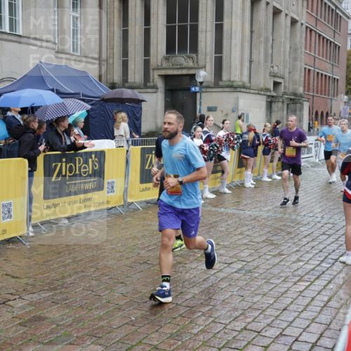 13.09.2026 - Kiel Lauf Yannick Fuchs http://msf.ph/oto/10433700 13.09.2026 11:43:12 Ziel 9569 meine-sportfotos.de
