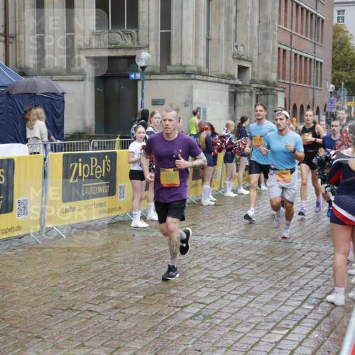 13.09.2026 - Kiel Lauf Yannick Fuchs http://msf.ph/oto/10433713 13.09.2026 11:43:13 Ziel 9569 meine-sportfotos.de