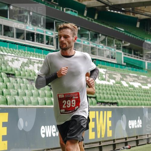 13.09.2026 - 21. swb-Marathon Bremen Michael Burmester http://msf.ph/oto/10433715 13.09.2026 12:34:04 Laufen im Stadion 250, 272, 299, 525, 919, 1089, 1212, 1606, 2072, 5428, 7741, 314, 573, 1168, 1214, 1357, 1453, 1639, 4474, 5212, 6485, 6507, 8285 meine-sportfotos.de