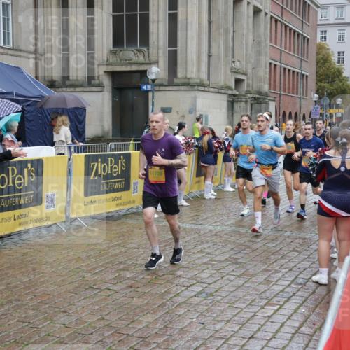 13.09.2026 - Kiel Lauf Yannick Fuchs http://msf.ph/oto/10433716 13.09.2026 11:43:13 Ziel 9569 meine-sportfotos.de