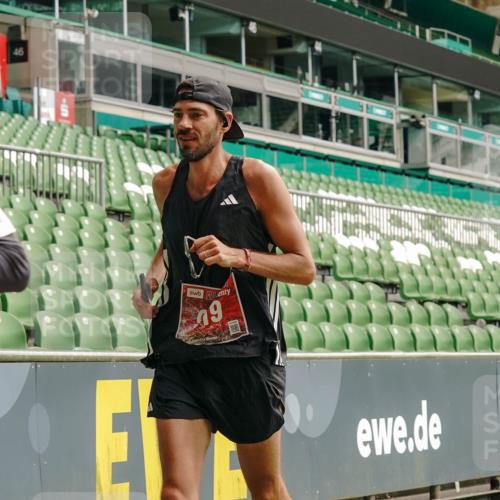 13.09.2026 - 21. swb-Marathon Bremen Michael Burmester http://msf.ph/oto/10433729 13.09.2026 12:34:05 Laufen im Stadion 250, 272, 299, 525, 919, 1089, 1212, 1606, 2072, 5428, 7741, 314, 573, 1168, 1214, 1357, 1453, 1639, 4474, 5212, 6485, 6507, 8285 meine-sportfotos.de