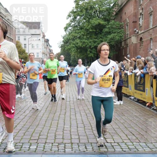 13.09.2026 - Kiel Lauf Yannick Fuchs http://msf.ph/oto/10433730 13.09.2026 09:47:32 Ziel 466, 544, 591, 2870, 3192, 3373, 3629, 4011, 4480, 5517, 6072, 6639, 6696, 7767, 8503, 8540, 8777, 8833, 9634, 9936, 10789, 1235, 1324, 2587, 2759, 4238, 4940, 5167, 5217, 5351, 6074, 6575, 7461, 7731, 8231, 8524, 9091, 10009, 10076, 10224, 10301, 10555, 10742, 10744, 11862, 11964, 12622, 12635, 390, 1743, 3735, 4103, 4365, 4400, 4460, 4479, 4952, 5215, 6078, 8096, 9528, 9697, 10823, 11396, 11654, 12099, 1402, 2718, 2759, 2779, 10322 meine-sportfotos.de