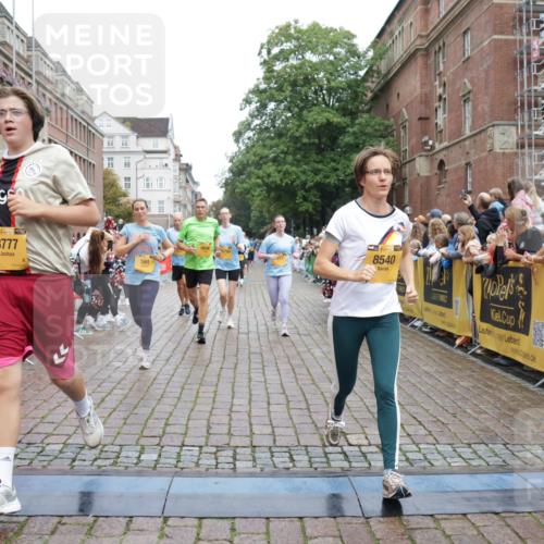 13.09.2026 - Kiel Lauf Yannick Fuchs http://msf.ph/oto/10433737 13.09.2026 09:47:33 Ziel 466, 544, 591, 2870, 3192, 3373, 3629, 4011, 4479, 4480, 5517, 6072, 6639, 6696, 7767, 8503, 8540, 8777, 8833, 9528, 9634, 9936, 10789, 544, 1235, 1324, 2587, 2759, 2870, 4238, 4940, 5167, 5217, 5351, 6074, 6575, 7461, 7731, 8231, 8524, 9091, 10009, 10076, 10224, 10555, 10742, 10744, 11862, 11964, 12622, 12635, 390, 1743, 2241, 3735, 3812, 4103, 4225, 4365, 4400, 4460, 4952, 5215, 6078, 6942, 8096, 9697, 10823, 11396, 11654, 12007, 12099, 12167, 1402, 2718, 2759, 2779 meine-sportfotos.de