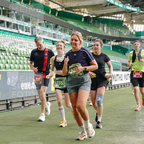13.09.2026 - 21. swb-Marathon Bremen Michael Burmester http://msf.ph/oto/10433859 13.09.2026 13:31:41 Laufen im Stadion 122, 224, 295, 297, 344, 386, 487, 617, 639, 690, 806, 840, 965, 1114, 1133, 1142, 1310, 1314, 1326, 1329, 1427, 1529, 1775, 1801, 1869, 1892, 1897, 1904, 1923, 2216, 2242, 2249, 2253, 2270, 2274, 2344, 2368, 2372, 2523, 2556, 2629, 2637, 2643, 2649, 2677, 2719, 2726, 2848, 2869, 2871, 2877, 2918, 2945, 2952, 2994, 3038, 3094, 3101, 3140, 3223, 3227, 3350, 3379, 3401, 3426, 3572, 3644, 3723, 3736, 3746, 3873, 3876, 3918, 3944, 3960, 4162, 4309, 4460, 111 meine-sportfotos.de