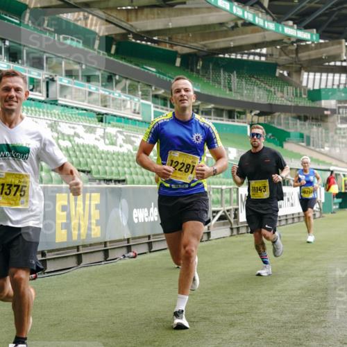13.09.2026 - 21. swb-Marathon Bremen Michael Burmester http://msf.ph/oto/10433862 13.09.2026 10:24:41 Laufen im Stadion 10143, 10235, 10312, 10328, 10336, 10337, 10341, 10358, 10456, 10520, 10592, 10593, 10618, 10632, 10775, 10782, 10816, 10861, 10972, 10988, 11042, 11108, 11143, 11201, 11265, 11373, 11375, 11426, 11442, 11468, 11527, 11607, 11615, 11628, 11630, 11632, 11704, 11713, 11758, 11779, 11826, 11895, 11903, 11948, 12053, 12144, 12246, 12281, 12339, 12404, 12406, 12426, 12442, 12468, 12469, 12477, 12525, 13520, 13563, 13566, 13580, 13585, 13586 meine-sportfotos.de