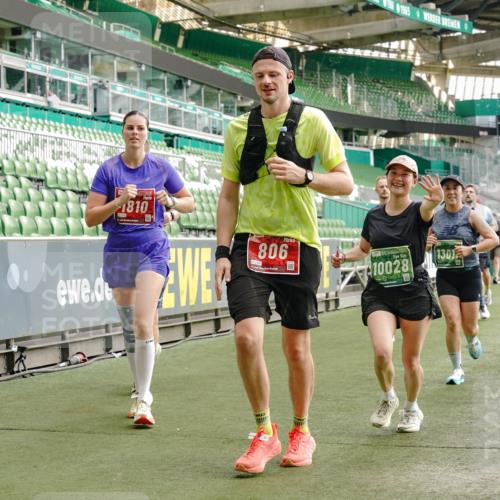 13.09.2026 - 21. swb-Marathon Bremen Michael Burmester http://msf.ph/oto/10433877 13.09.2026 13:31:43 Laufen im Stadion 122, 224, 295, 344, 386, 487, 617, 639, 690, 806, 840, 965, 1114, 1133, 1142, 1310, 1314, 1326, 1329, 1427, 1529, 1775, 1801, 1869, 1892, 1897, 1904, 1923, 2216, 2242, 2249, 2253, 2270, 2274, 2320, 2344, 2368, 2372, 2523, 2556, 2629, 2637, 2643, 2649, 2677, 2719, 2726, 2848, 2869, 2871, 2877, 2918, 2945, 2952, 2994, 3038, 3094, 3101, 3140, 3223, 3350, 3379, 3401, 3426, 3572, 3644, 3723, 3736, 3746, 3873, 3876, 3918, 3944, 3960, 4162, 4309, 4460, 111 meine-sportfotos.de
