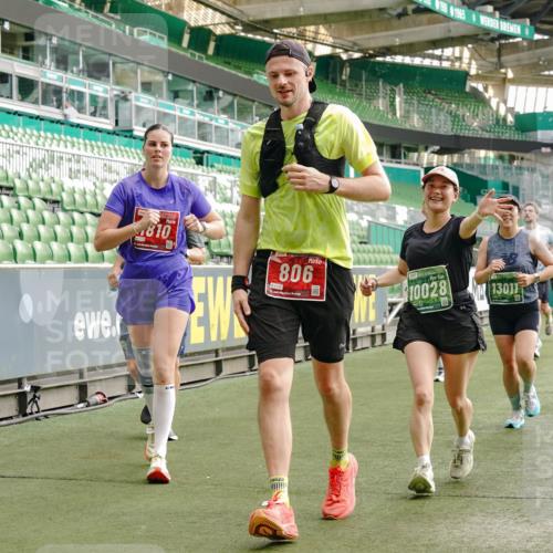 13.09.2026 - 21. swb-Marathon Bremen Michael Burmester http://msf.ph/oto/10433890 13.09.2026 13:31:44 Laufen im Stadion 122, 224, 295, 344, 386, 487, 617, 639, 690, 806, 840, 965, 1114, 1133, 1142, 1310, 1314, 1326, 1329, 1427, 1529, 1775, 1801, 1869, 1892, 1897, 1904, 1923, 2216, 2242, 2249, 2253, 2270, 2274, 2320, 2344, 2368, 2372, 2523, 2556, 2629, 2637, 2643, 2649, 2677, 2719, 2726, 2848, 2869, 2871, 2877, 2918, 2945, 2952, 2994, 3038, 3094, 3101, 3140, 3223, 3350, 3379, 3401, 3426, 3572, 3644, 3723, 3736, 3746, 3873, 3876, 3918, 3944, 3960, 4162, 4309, 4460, 111 meine-sportfotos.de