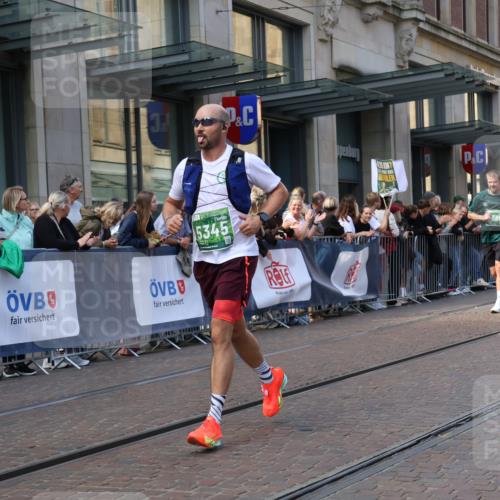 13.09.2026 - 21. swb-Marathon Bremen Strokosch-Dieckow http://msf.ph/oto/10433899 13.09.2026 13:12:58 Ziel 280, 313, 621, 868, 987, 1207, 2130, 2360, 2498, 2962, 3566, 3625, 4582, 5345, 5769, 6038, 6394, 6407, 7874, 8197, 8291, 8419, 8464, 8568, 8963, 9092, 868, 1513, 2350, 2442, 2559, 2801, 2858, 3988, 4605, 5379, 5965, 6349, 8029, 8419, 8798, 9217, 9775, 13106, 13140 meine-sportfotos.de