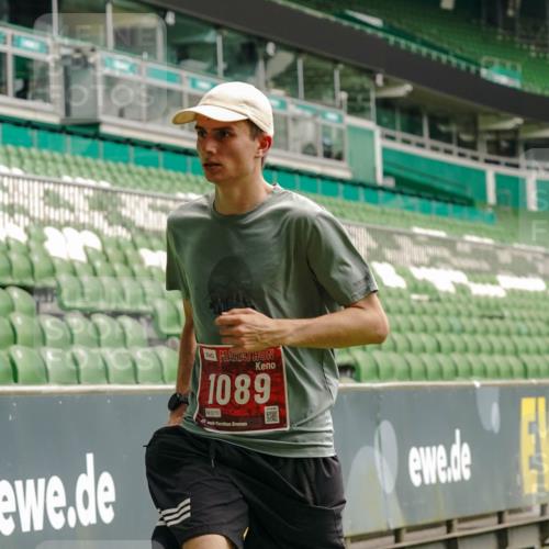 13.09.2026 - 21. swb-Marathon Bremen Michael Burmester http://msf.ph/oto/10433922 13.09.2026 12:34:35 Laufen im Stadion 250, 272, 299, 525, 919, 1089, 1212, 2072, 5428, 7741, 417, 573, 1168, 1214, 1357, 1453, 1507, 1639, 4474, 5212, 6485, 6507, 8044, 8285 meine-sportfotos.de