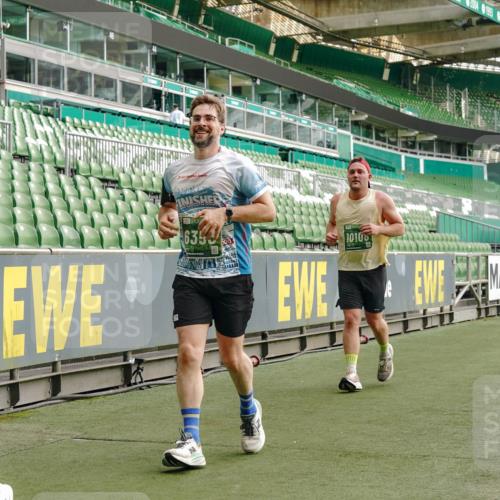13.09.2026 - 21. swb-Marathon Bremen Michael Burmester http://msf.ph/oto/10433937 13.09.2026 13:31:49 Laufen im Stadion 122, 224, 295, 344, 350, 386, 487, 490, 617, 639, 690, 806, 840, 965, 1114, 1133, 1142, 1310, 1314, 1326, 1329, 1427, 1529, 1775, 1801, 1869, 1892, 1897, 1904, 1923, 2216, 2230, 2231, 2242, 2253, 2270, 2274, 2320, 2344, 2368, 2372, 2456, 2514, 2523, 2556, 2629, 2637, 2643, 2649, 2677, 2719, 2726, 2848, 2869, 2871, 2877, 2918, 2945, 2952, 2994, 3038, 3094, 3101, 3140, 3223, 3350, 3379, 3401, 3426, 3572, 3644, 3723, 3736, 3746, 3873, 3876, 3918, 3944, 3960, 4162, 4309, 4460, 111 meine-sportfotos.de