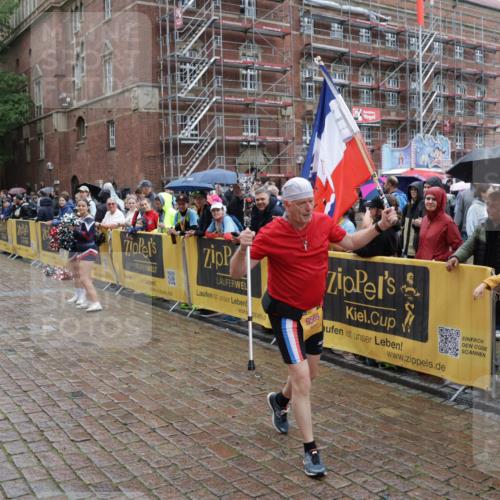 13.09.2026 - Kiel Lauf Yannick Fuchs http://msf.ph/oto/10433950 13.09.2026 11:43:41 Ziel 9569, 9569 meine-sportfotos.de