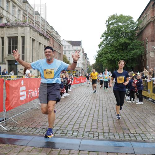 13.09.2026 - Kiel Lauf Yannick Fuchs http://msf.ph/oto/10433971 13.09.2026 09:47:45 Ziel 390, 466, 1743, 3373, 3735, 4011, 4103, 4365, 4400, 4460, 4479, 4952, 6078, 7767, 8096, 8833, 9528, 9697, 11396, 11654, 12099, 544, 591, 1235, 1324, 2587, 2870, 3192, 3629, 4480, 5167, 5517, 6072, 6575, 6639, 6696, 8231, 8503, 8524, 8540, 8777, 9091, 9634, 9936, 10076, 10555, 10789, 11964, 12635, 122, 218, 366, 1713, 2241, 2755, 3812, 4225, 4288, 4467, 4710, 5215, 6242, 6809, 6942, 7258, 9694, 10823, 12007, 12167, 12393, 1235, 2587, 7461, 9091, 10076 meine-sportfotos.de