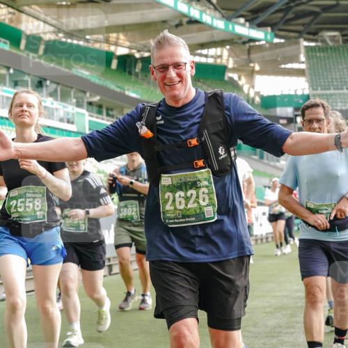 13.09.2026 - 21. swb-Marathon Bremen Michael Burmester http://msf.ph/oto/10434004 13.09.2026 13:32:48 Laufen im Stadion 155, 344, 350, 386, 487, 490, 594, 617, 690, 765, 786, 787, 965, 1001, 1051, 1133, 1142, 1292, 1310, 1326, 1377, 1427, 1591, 1592, 1801, 1869, 1892, 1897, 1904, 1923, 2077, 2132, 2226, 2230, 2231, 2253, 2270, 2274, 2320, 2344, 2374, 2399, 2400, 2456, 2514, 2523, 2539, 2556, 2616, 2630, 2649, 2718, 2726, 2769, 2848, 2945, 2982, 3014, 3140, 3223, 3350, 3379, 3572, 3601, 3614, 3644, 3736, 3746, 3797, 3901, 3944, 3952, 3960, 4309, 4460 meine-sportfotos.de