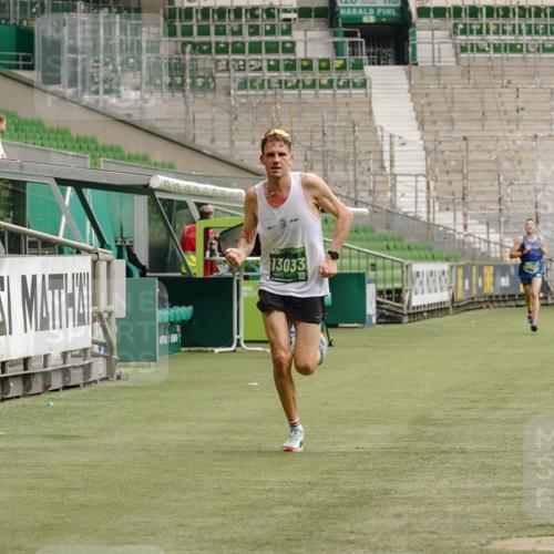 13.09.2026 - 21. swb-Marathon Bremen Michael Burmester http://msf.ph/oto/10434009 13.09.2026 12:35:06 Laufen im Stadion 250, 272, 299, 525, 919, 1089, 1212, 1550, 1875, 2072, 4232, 7692, 417, 482, 573, 668, 943, 1020, 1126, 1357, 1507, 1639, 2100, 4474, 5212, 6485, 6507, 8044, 8285 meine-sportfotos.de