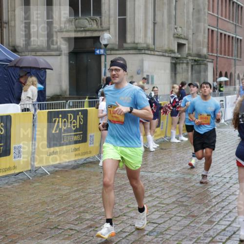 13.09.2026 - Kiel Lauf Yannick Fuchs http://msf.ph/oto/10434015 13.09.2026 11:43:49 Ziel 9569 meine-sportfotos.de