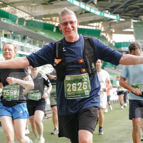 13.09.2026 - 21. swb-Marathon Bremen Michael Burmester http://msf.ph/oto/10434016 13.09.2026 13:32:48 Laufen im Stadion 155, 344, 350, 386, 487, 490, 594, 617, 690, 765, 786, 787, 965, 1001, 1051, 1133, 1142, 1292, 1310, 1326, 1377, 1427, 1591, 1592, 1801, 1869, 1892, 1897, 1904, 1923, 2077, 2132, 2226, 2230, 2231, 2253, 2270, 2274, 2320, 2344, 2374, 2399, 2400, 2456, 2514, 2523, 2539, 2556, 2616, 2630, 2649, 2718, 2726, 2769, 2848, 2945, 2982, 3014, 3140, 3223, 3350, 3379, 3572, 3601, 3614, 3644, 3736, 3746, 3797, 3901, 3944, 3952, 3960, 4309, 4460 meine-sportfotos.de