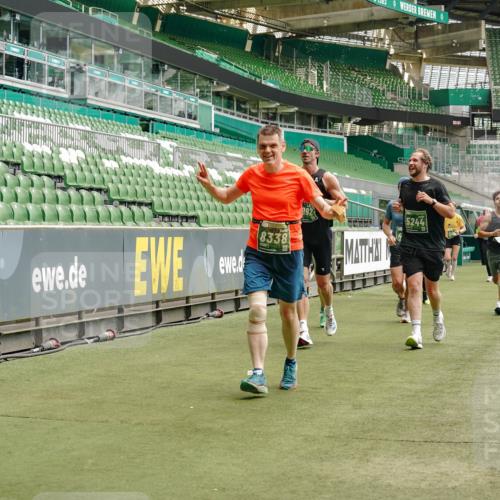 13.09.2026 - 21. swb-Marathon Bremen Michael Burmester http://msf.ph/oto/10434071 13.09.2026 13:05:05 Laufen im Stadion 178, 209, 210, 217, 244, 323, 394, 534, 536, 565, 647, 881, 891, 900, 1073, 1239, 1243, 1307, 1308, 1343, 1373, 1380, 1456, 1479, 1533, 1627, 1649, 1653, 1656, 1687, 1780, 1914, 1932, 1941, 2023, 2089, 2126, 2241, 2244, 2265, 2301, 2310, 2369, 2430, 2452, 2464, 2602, 2723, 2742, 2764, 2851, 2867, 2872, 2891, 2910, 2919, 2957, 2959, 2985, 3028, 3030, 3115, 3217, 3278, 3320, 3343, 3419, 3425, 3444, 3454, 3485, 3521, 3579, 3796, 3909, 242 meine-sportfotos.de