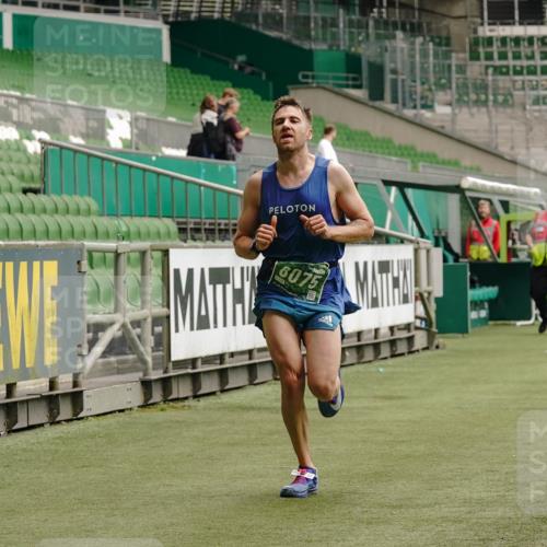 13.09.2026 - 21. swb-Marathon Bremen Michael Burmester http://msf.ph/oto/10434095 13.09.2026 12:35:17 Laufen im Stadion 250, 272, 299, 919, 1089, 1550, 1875, 1993, 4232, 7692, 13033, 417, 482, 573, 668, 943, 1020, 1126, 1357, 1507, 1606, 1629, 1639, 2100, 4474, 6507, 8044, 8285 meine-sportfotos.de