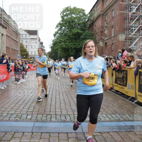 13.09.2026 - Kiel Lauf Yannick Fuchs http://msf.ph/oto/10434097 13.09.2026 09:47:52 Ziel 218, 390, 1743, 2241, 2755, 3735, 3812, 4103, 4225, 4365, 4400, 4460, 5215, 6078, 6809, 6942, 8096, 9697, 10823, 11396, 11654, 12007, 12099, 12167, 12393, 466, 544, 591, 1324, 2870, 3192, 3373, 3629, 4011, 4400, 4479, 4480, 4952, 5517, 6072, 6575, 6639, 6696, 7767, 8231, 8503, 8540, 8777, 8833, 9528, 9634, 9697, 9936, 10555, 10789, 122, 366, 872, 1227, 1713, 4219, 4288, 4467, 4710, 6242, 7070, 7258, 7481, 8080, 9694, 9755, 1235, 2587, 5167, 8524, 9091, 10076, 10555 meine-sportfotos.de