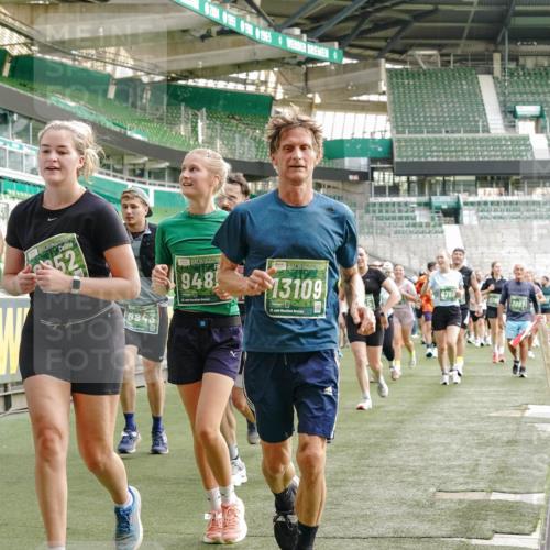 13.09.2026 - 21. swb-Marathon Bremen Michael Burmester http://msf.ph/oto/10434098 13.09.2026 13:32:57 Laufen im Stadion 155, 344, 350, 386, 490, 594, 617, 690, 765, 786, 787, 1001, 1051, 1133, 1142, 1292, 1310, 1326, 1377, 1427, 1591, 1592, 1760, 1801, 1869, 1892, 1897, 1904, 1923, 2077, 2132, 2226, 2230, 2231, 2253, 2270, 2274, 2320, 2344, 2374, 2399, 2400, 2456, 2514, 2515, 2523, 2539, 2556, 2616, 2630, 2649, 2718, 2769, 2848, 2945, 2982, 3014, 3140, 3223, 3350, 3379, 3443, 3503, 3572, 3601, 3614, 3644, 3736, 3746, 3797, 3901, 3911, 3944, 3952, 3960 meine-sportfotos.de