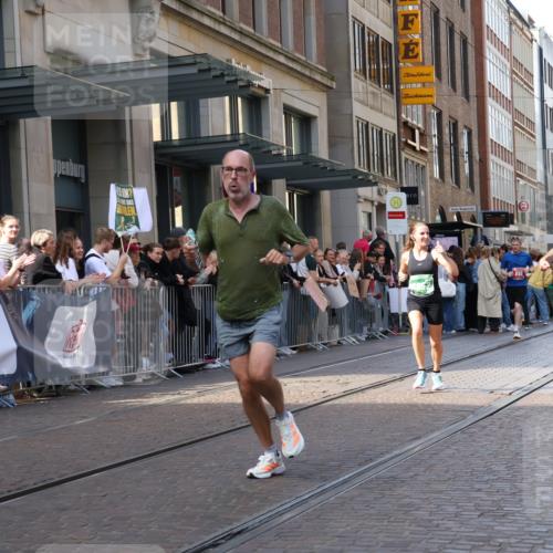13.09.2026 - 21. swb-Marathon Bremen Strokosch-Dieckow http://msf.ph/oto/10434107 13.09.2026 13:13:04 Ziel 280, 621, 779, 987, 1207, 2130, 2360, 2401, 2882, 2962, 3566, 4582, 5345, 5769, 6038, 6394, 6407, 8197, 8464, 8477, 8568, 8840, 8963, 9442, 313, 868, 1513, 2350, 2442, 2498, 2559, 2801, 2858, 3625, 3988, 4605, 5379, 5965, 6349, 7874, 8029, 8291, 8419, 8798, 9092, 9217, 13106, 13140 meine-sportfotos.de