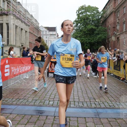 13.09.2026 - Kiel Lauf Yannick Fuchs http://msf.ph/oto/10434129 13.09.2026 09:47:54 Ziel 122, 218, 390, 1743, 2241, 2755, 3735, 3812, 4103, 4225, 4288, 4365, 4460, 5215, 6078, 6809, 6942, 7258, 8096, 10823, 11396, 11654, 12007, 12099, 12167, 12393, 466, 544, 591, 1324, 2870, 3192, 3373, 3629, 4011, 4400, 4479, 4480, 4952, 5517, 6072, 6575, 6639, 6696, 7767, 8231, 8503, 8540, 8777, 8833, 9528, 9634, 9697, 9936, 10789, 366, 872, 1227, 1713, 2970, 4219, 4467, 4710, 6242, 7070, 7481, 8080, 9694, 9755, 1235, 2587, 5167, 8524, 10076, 10555 meine-sportfotos.de