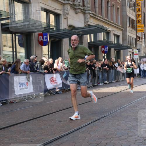 13.09.2026 - 21. swb-Marathon Bremen Strokosch-Dieckow http://msf.ph/oto/10434140 13.09.2026 13:13:05 Ziel 280, 621, 779, 987, 1207, 2130, 2360, 2401, 2882, 2962, 3566, 4582, 5345, 5769, 6038, 6394, 6407, 7493, 8197, 8464, 8477, 8568, 8840, 8963, 9442, 313, 868, 1207, 1513, 2350, 2442, 2498, 2559, 2801, 2858, 3625, 3988, 4605, 5379, 5965, 6349, 7874, 8029, 8291, 8419, 8798, 9092, 9217, 13140 meine-sportfotos.de