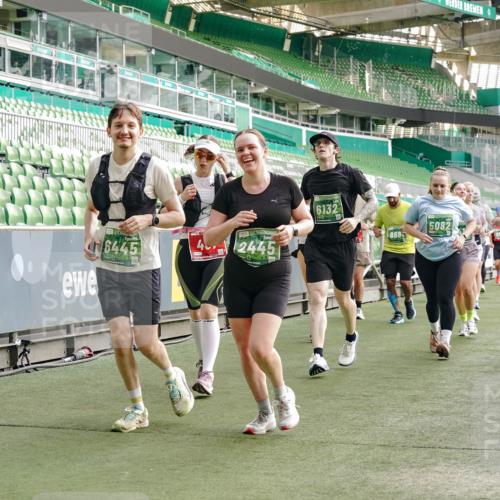 13.09.2026 - 21. swb-Marathon Bremen Michael Burmester http://msf.ph/oto/10434142 13.09.2026 13:33:01 Laufen im Stadion 155, 344, 350, 386, 428, 490, 594, 617, 690, 765, 786, 787, 1001, 1051, 1098, 1133, 1142, 1292, 1310, 1326, 1377, 1427, 1557, 1591, 1592, 1760, 1801, 1869, 1892, 1897, 1923, 2077, 2132, 2226, 2230, 2231, 2253, 2270, 2274, 2320, 2344, 2374, 2399, 2400, 2456, 2479, 2514, 2515, 2523, 2539, 2556, 2616, 2630, 2649, 2718, 2769, 2787, 2848, 2945, 2982, 3014, 3140, 3223, 3350, 3379, 3443, 3503, 3572, 3577, 3601, 3614, 3644, 3736, 3746, 3797, 3901, 3911, 3944, 3952, 3960 meine-sportfotos.de