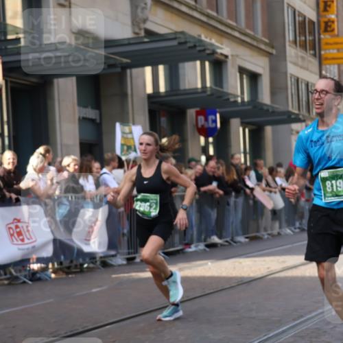 13.09.2026 - 21. swb-Marathon Bremen Strokosch-Dieckow http://msf.ph/oto/10434166 13.09.2026 13:13:06 Ziel 280, 621, 779, 987, 2130, 2360, 2401, 2767, 2882, 2962, 3566, 4582, 5345, 5769, 6038, 6394, 6407, 7493, 8197, 8464, 8477, 8568, 8840, 8963, 9442, 313, 868, 987, 1207, 1513, 2350, 2442, 2498, 2559, 2801, 2858, 3625, 4605, 5379, 5965, 6349, 7874, 8029, 8291, 8419, 8798, 9092, 9217, 13140 meine-sportfotos.de
