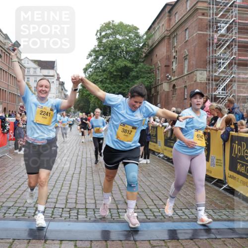 13.09.2026 - Kiel Lauf Yannick Fuchs http://msf.ph/oto/10434189 13.09.2026 09:47:56 Ziel 122, 218, 1743, 2241, 2755, 3735, 3812, 4103, 4225, 4288, 4365, 4460, 4710, 5215, 6078, 6809, 6942, 7258, 8096, 9694, 10823, 11396, 11654, 12007, 12099, 12167, 12393, 390, 466, 544, 591, 1324, 2870, 3192, 3373, 3629, 4011, 4103, 4400, 4479, 4480, 4952, 5517, 6072, 6078, 6575, 6639, 6696, 7767, 8231, 8503, 8540, 8777, 8833, 9528, 9634, 9697, 9936, 10789, 12099, 366, 872, 1227, 1713, 1976, 2656, 2970, 4219, 4467, 6242, 7070, 7247, 7481, 8080, 9755, 10200, 5167, 8524, 10555 meine-sportfotos.de