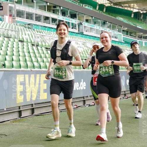 13.09.2026 - 21. swb-Marathon Bremen Michael Burmester http://msf.ph/oto/10434190 13.09.2026 13:33:02 Laufen im Stadion 155, 344, 350, 386, 428, 490, 594, 617, 690, 765, 786, 787, 1001, 1051, 1098, 1133, 1142, 1292, 1310, 1326, 1377, 1427, 1557, 1591, 1592, 1760, 1801, 1869, 1892, 1897, 1923, 2077, 2132, 2226, 2230, 2231, 2253, 2270, 2274, 2320, 2344, 2374, 2399, 2400, 2456, 2479, 2514, 2515, 2523, 2539, 2556, 2616, 2630, 2649, 2718, 2757, 2769, 2787, 2848, 2945, 2982, 3014, 3140, 3223, 3350, 3379, 3443, 3503, 3572, 3577, 3601, 3614, 3644, 3736, 3746, 3797, 3875, 3901, 3911, 3944, 3952, 3960 meine-sportfotos.de