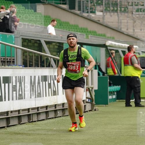 13.09.2026 - 21. swb-Marathon Bremen Michael Burmester http://msf.ph/oto/10434239 13.09.2026 12:35:45 Laufen im Stadion 250, 272, 365, 850, 1089, 1288, 1550, 1875, 1993, 4232, 7692, 7768, 8075, 13033, 417, 482, 573, 668, 943, 1020, 1126, 1507, 1606, 1629, 2100, 4474, 6507, 8044 meine-sportfotos.de