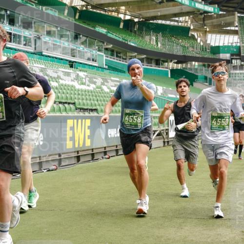 13.09.2026 - 21. swb-Marathon Bremen Michael Burmester http://msf.ph/oto/10434299 13.09.2026 13:05:09 Laufen im Stadion 178, 209, 210, 217, 244, 323, 394, 534, 536, 565, 647, 881, 891, 900, 1073, 1239, 1243, 1307, 1308, 1343, 1373, 1380, 1456, 1479, 1533, 1627, 1649, 1653, 1656, 1687, 1780, 1914, 1932, 1941, 2023, 2076, 2089, 2126, 2241, 2244, 2265, 2301, 2310, 2369, 2430, 2452, 2464, 2602, 2723, 2742, 2764, 2851, 2867, 2872, 2891, 2910, 2919, 2957, 2959, 2985, 3028, 3030, 3115, 3217, 3278, 3320, 3343, 3419, 3425, 3444, 3454, 3485, 3521, 3579, 3796, 3909, 242 meine-sportfotos.de