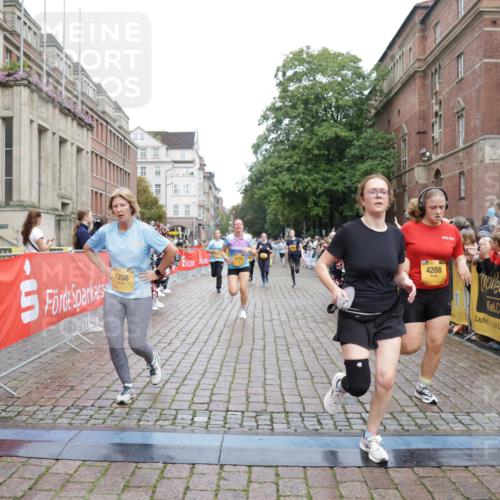 13.09.2026 - Kiel Lauf Yannick Fuchs http://msf.ph/oto/10434308 13.09.2026 09:48:01 Ziel 122, 218, 366, 1227, 1713, 2241, 2755, 3812, 4225, 4288, 4467, 4710, 5215, 6242, 6809, 6942, 7258, 9694, 10823, 12007, 12167, 12393, 390, 466, 591, 1743, 3192, 3373, 3629, 3735, 4011, 4103, 4365, 4400, 4460, 4479, 4480, 4952, 5517, 6072, 6078, 6639, 6696, 7767, 8096, 8503, 8540, 8777, 8833, 9528, 9634, 9697, 9936, 10789, 11396, 11654, 12099, 872, 1047, 1976, 2656, 2671, 2970, 4219, 5185, 5825, 6464, 7070, 7247, 7481, 8080, 9755, 10200 meine-sportfotos.de
