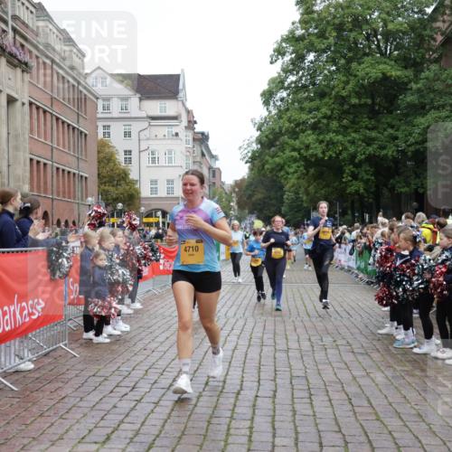 13.09.2026 - Kiel Lauf Yannick Fuchs http://msf.ph/oto/10434321 13.09.2026 09:48:02 Ziel 122, 218, 366, 1227, 1713, 2241, 2755, 3812, 4225, 4288, 4467, 4710, 5215, 6242, 6809, 6942, 7258, 9694, 10823, 12007, 12167, 12393, 390, 466, 591, 1743, 3373, 3629, 3735, 4011, 4103, 4365, 4400, 4460, 4479, 4480, 4952, 5215, 5517, 6072, 6078, 6639, 6696, 7767, 8096, 8503, 8540, 8777, 8833, 9528, 9697, 9936, 10789, 10823, 11396, 11654, 12099, 872, 1047, 1976, 2656, 2671, 2970, 4219, 5185, 5825, 6464, 7070, 7247, 7481, 8080, 9755, 10200 meine-sportfotos.de