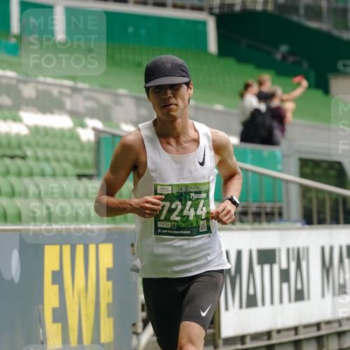 13.09.2026 - 21. swb-Marathon Bremen Michael Burmester http://msf.ph/oto/10434336 13.09.2026 12:36:04 Laufen im Stadion 365, 850, 1288, 1485, 1550, 1875, 1993, 4232, 7692, 7768, 8075, 13033, 417, 482, 668, 943, 1020, 1126, 1507, 1606, 1629, 2100, 7741, 8044 meine-sportfotos.de