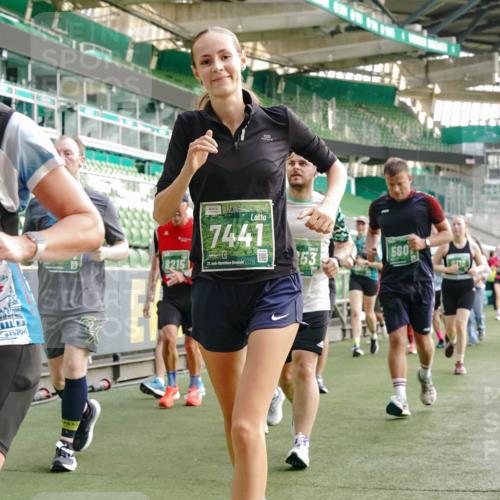 13.09.2026 - 21. swb-Marathon Bremen Michael Burmester http://msf.ph/oto/10434382 13.09.2026 13:33:11 Laufen im Stadion 155, 344, 350, 386, 428, 490, 594, 617, 690, 765, 786, 787, 1001, 1048, 1051, 1098, 1133, 1292, 1326, 1377, 1427, 1557, 1591, 1592, 1661, 1760, 1801, 1869, 1897, 1923, 1996, 2077, 2132, 2226, 2230, 2231, 2253, 2270, 2274, 2320, 2344, 2374, 2399, 2400, 2456, 2479, 2514, 2515, 2523, 2539, 2543, 2556, 2616, 2630, 2641, 2649, 2718, 2757, 2769, 2787, 2848, 2945, 2982, 3014, 3350, 3379, 3443, 3503, 3572, 3577, 3601, 3614, 3644, 3746, 3797, 3875, 3901, 3911, 3952, 3960, 4001 meine-sportfotos.de