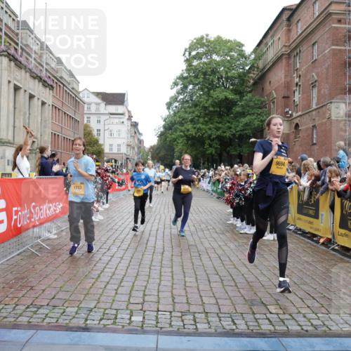13.09.2026 - Kiel Lauf Yannick Fuchs http://msf.ph/oto/10434387 13.09.2026 09:48:04 Ziel 122, 218, 366, 872, 1227, 1713, 2755, 4288, 4467, 4710, 6242, 6809, 7070, 7258, 8080, 9694, 12393, 390, 466, 591, 1743, 2241, 2755, 3373, 3735, 3812, 4011, 4103, 4225, 4365, 4400, 4460, 4479, 4480, 4952, 5215, 5517, 6072, 6078, 6639, 6696, 6942, 7767, 8096, 8503, 8540, 8777, 8833, 9528, 9697, 9936, 10789, 10823, 11396, 11654, 12007, 12099, 12167, 12393, 1047, 1976, 2656, 2671, 2970, 4219, 4350, 5185, 5518, 5825, 6464, 7247, 7481, 9755, 10200, 5517, 6696, 10789 meine-sportfotos.de