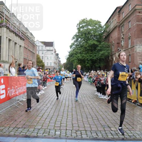 13.09.2026 - Kiel Lauf Yannick Fuchs http://msf.ph/oto/10434392 13.09.2026 09:48:04 Ziel 122, 218, 366, 872, 1227, 1713, 2755, 4288, 4467, 4710, 6242, 6809, 7070, 7258, 8080, 9694, 12393, 390, 466, 591, 1743, 2241, 2755, 3373, 3735, 3812, 4011, 4103, 4225, 4365, 4400, 4460, 4479, 4480, 4952, 5215, 5517, 6072, 6078, 6639, 6696, 6942, 7767, 8096, 8503, 8540, 8777, 8833, 9528, 9697, 9936, 10789, 10823, 11396, 11654, 12007, 12099, 12167, 12393, 1047, 1976, 2656, 2671, 2970, 4219, 4350, 5185, 5518, 5825, 6464, 7247, 7481, 9755, 10200, 5517, 6696, 10789 meine-sportfotos.de