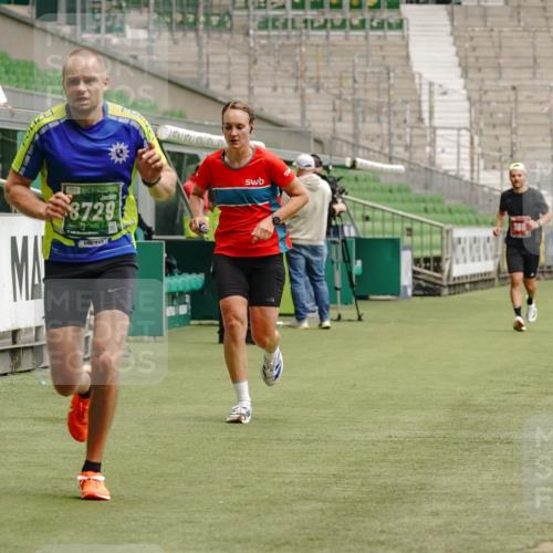 13.09.2026 - 21. swb-Marathon Bremen Michael Burmester http://msf.ph/oto/10434447 13.09.2026 12:36:20 Laufen im Stadion 365, 850, 1288, 1485, 1550, 1583, 1875, 1993, 2073, 3617, 4232, 7244, 7692, 7768, 8075, 13033, 482, 525, 668, 943, 1020, 1126, 1212, 1507, 1606, 1629, 2100, 5428, 7741, 8044 meine-sportfotos.de